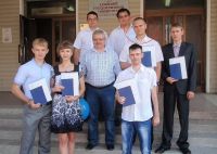 Евгений Полянин с одногруппниками