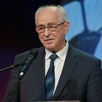 «Крутиться» в существующих условиях»: алтайские медики, чиновники, депутаты и бизнесмены поделились ожиданиями от 2022 года