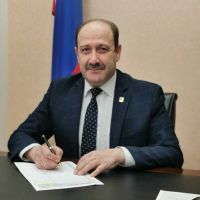 «Кто нас там ждет?»: алтайские депутаты и чиновники о перспективах своего «невыездного» статуса