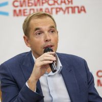 «Кто нас там ждет?»: алтайские депутаты и чиновники о перспективах своего «невыездного» статуса