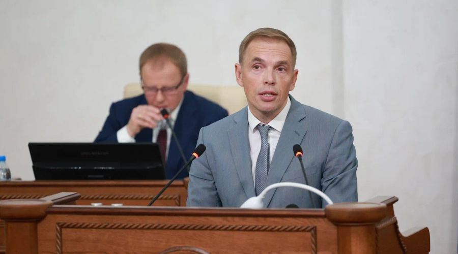 Лидер социалистов в Алтайском Заксобрании Александр Молотов