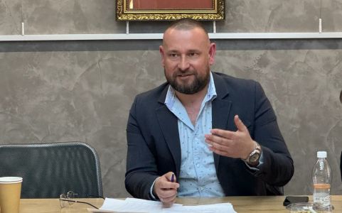 Константин Никифоров