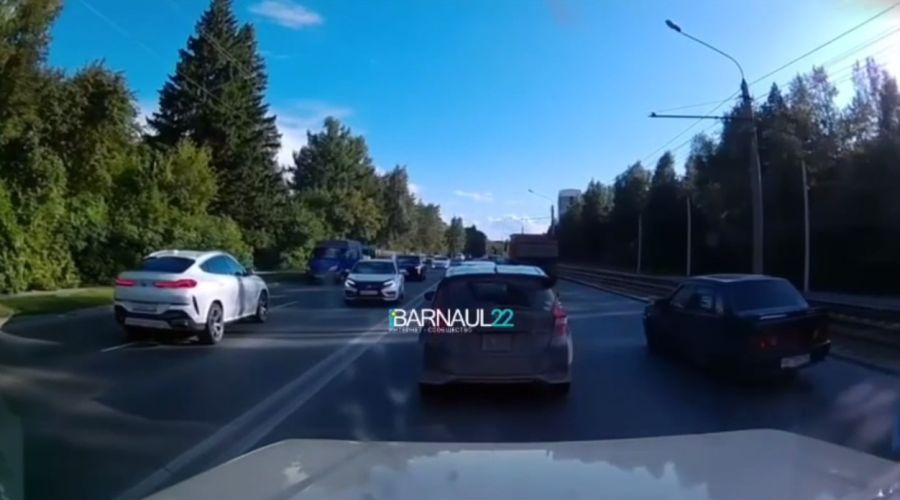 скриншот из видео Barnaul 22