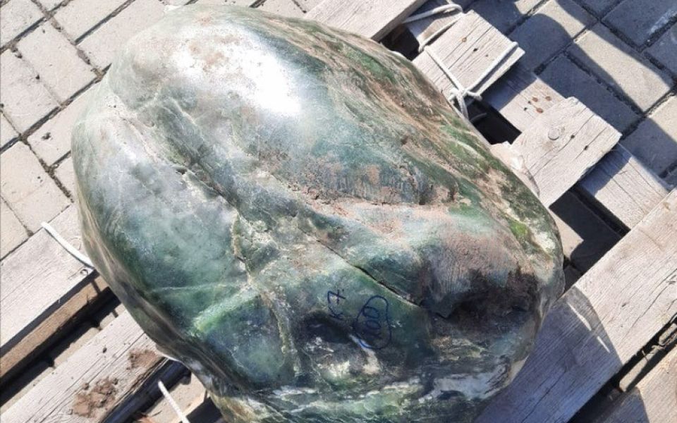 В Алтайском крае будут судить новосибирца за незаконный оборот нефрита - Новости Банкфакс, 17.11.2025