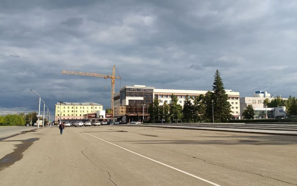 Барнаульский ЦУМ продолжит строить новосибирская фирма - Новости Банкфакс, 06.11.2025