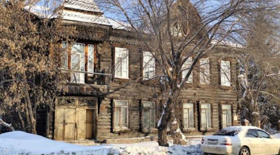 Здание бывшей поликлиники на улице Анатолия<span style=