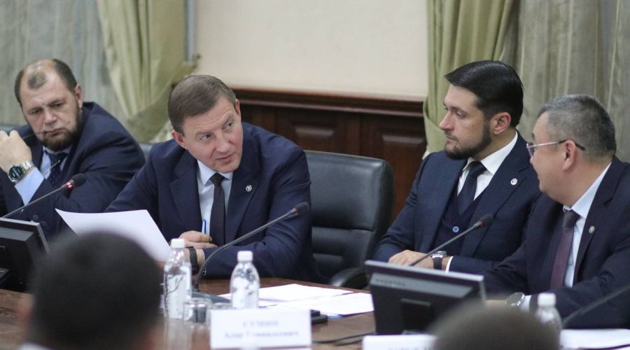 Андрей Турчак на встрече с представителями профсоюзных организаций