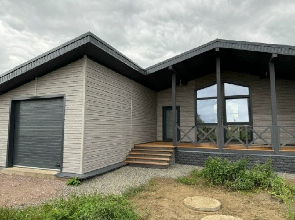 Такие дома на своем сайте предлагает ООО "СК АртДом"