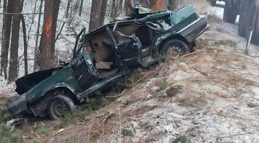 Автомобиль, пострадавший в ДТП на автодороге по автодороге Волчно – Бурлинское – Московский.