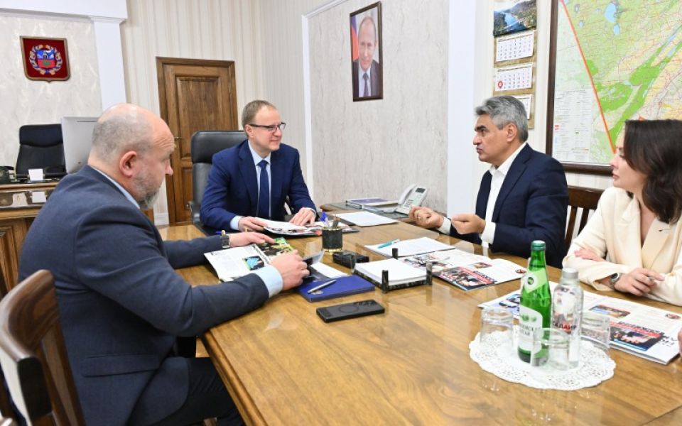 Лидер партии «Новые люди» Алексей Нечаев посетил Алтайский край - Новости Банкфакс, 19.11.2025