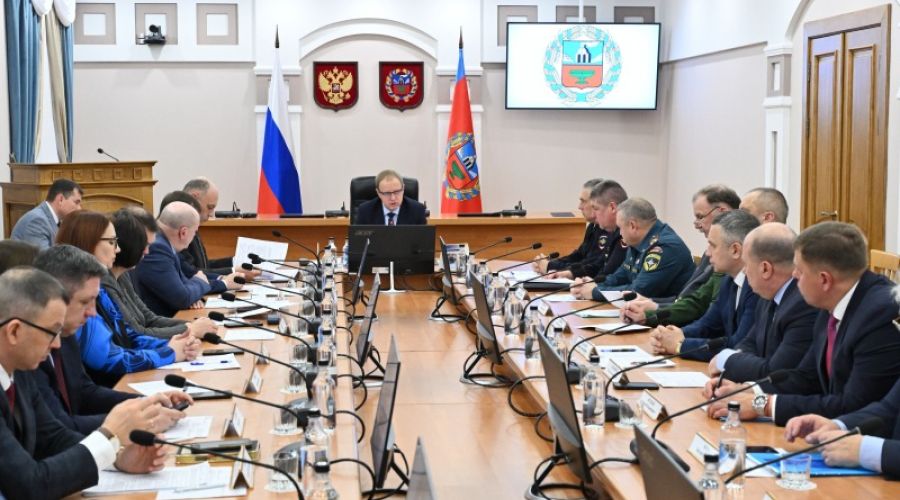 Заседание комиссии по безопасности дорожного движения в правительстве Алтайского края