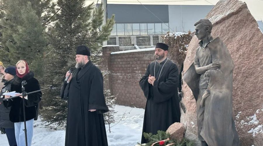 Открытие памятника детям войны