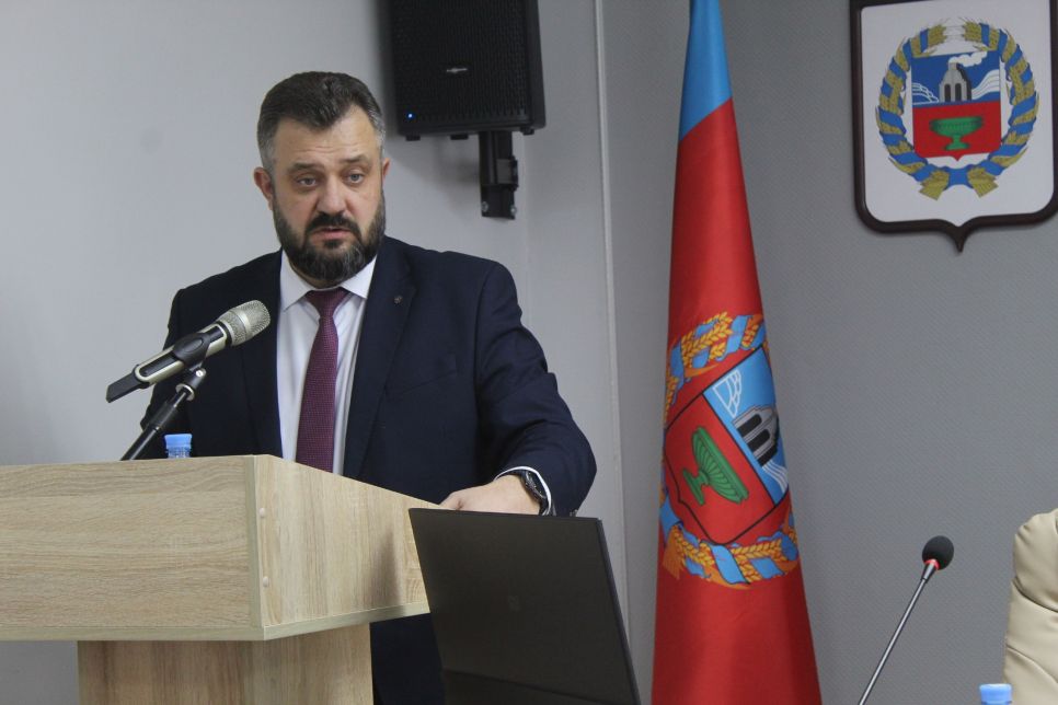 Денис Леснов