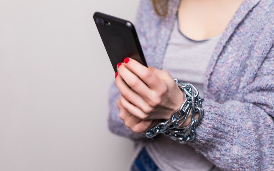 «Огорчение, негодование, протест»: алтайские эксперты высказались о влиянии мессенджеров на общество и блокировках - Новости Банкфакс, 20.02.2026