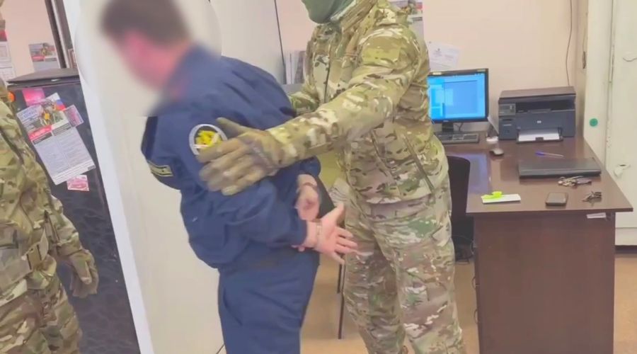 задержание инспектора УИИ