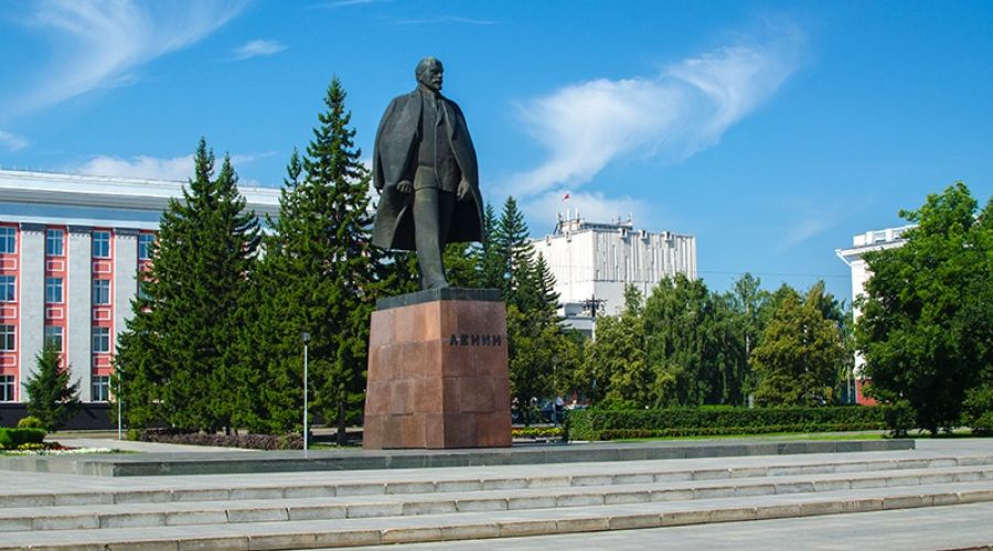 Памятник Ленину