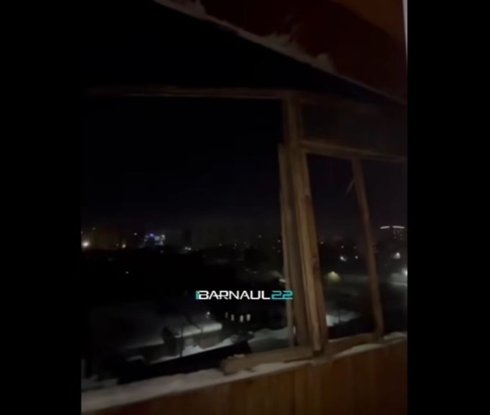 Балкон снесло ветром