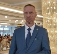 Вячеслав Толстоухов