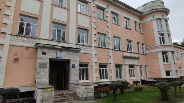 здание на Калинина, 16