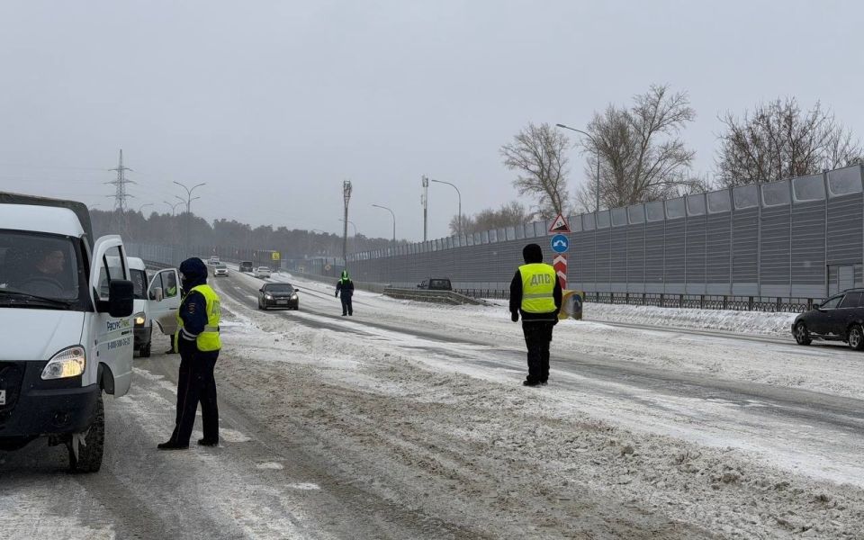 ️Змеиногорский тракт в Барнауле перекрыли из‑за непогоды - Новости Банкфакс, 13.03.2026