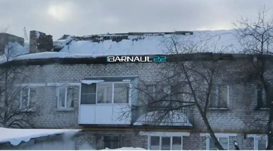 Обрушившаяся крыша в Тальменке