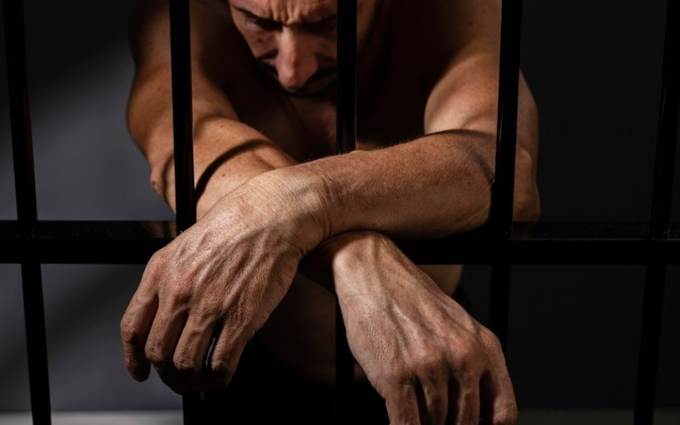 Из алтайских колоний досрочно освободили 64 тяжелобольных заключенных в 2025 году - Новости Банкфакс, 20.03.2026