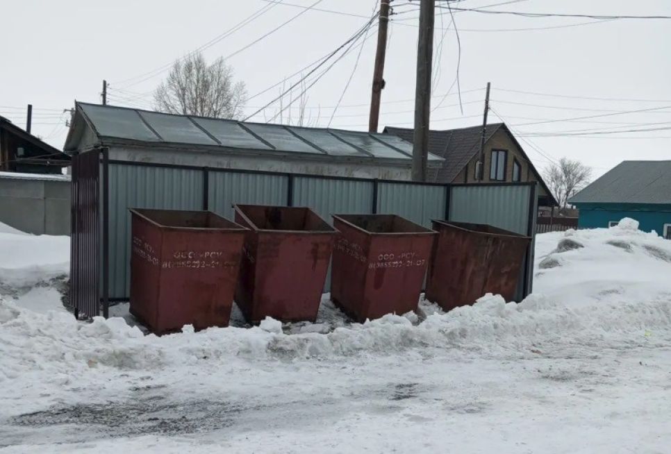 Чистые контейнерные площадки в Топчихе