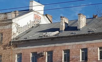 Крыша дома по проспекту Ленина, 85, без парапета