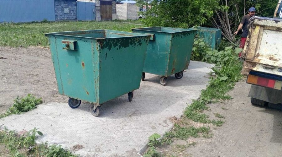 мусорные контейнеры