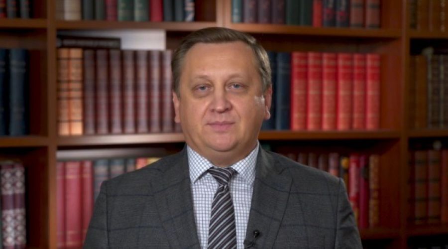 Максим Костенко