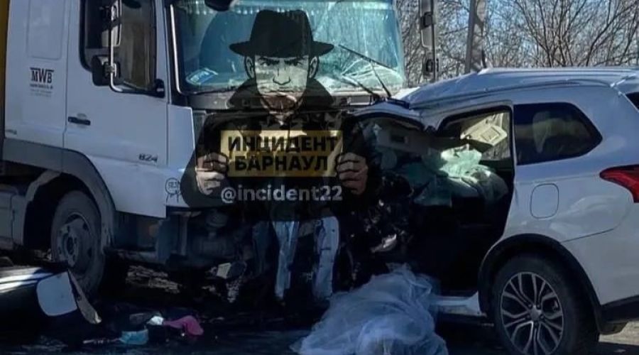 ДТП на улице Трактовая в Барнауле 