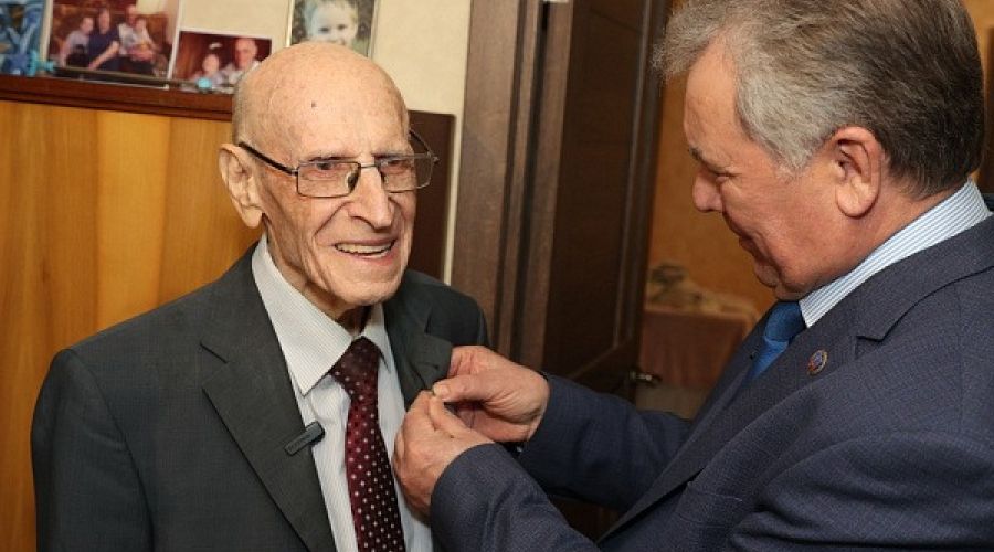 Виктор Мостаков