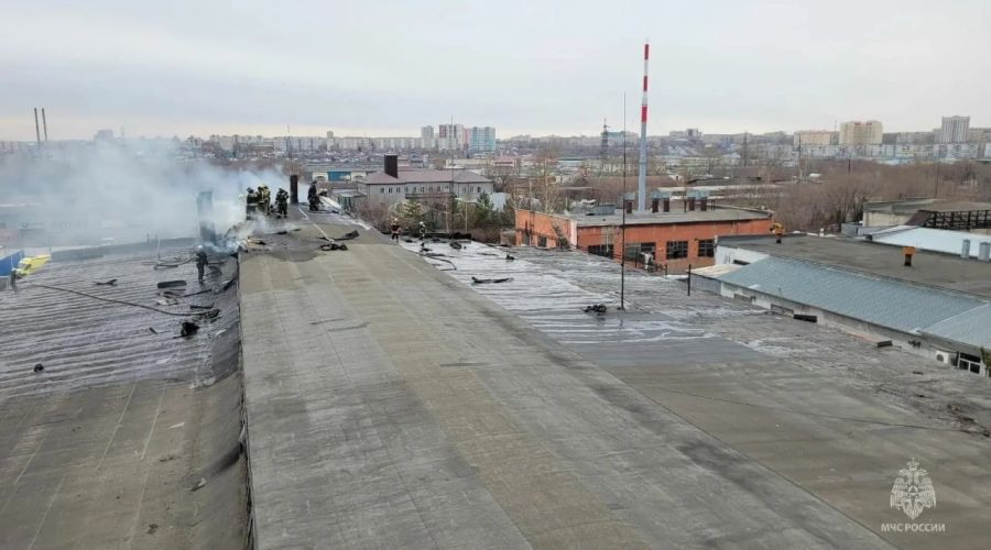 Пожар по проспекту Космонавтов в Барнауле