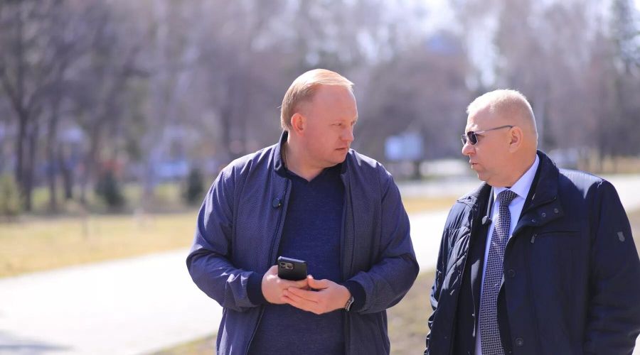 глава «СМГ» подискутировал с председателем бийской Гордумы о работе и роли депутата