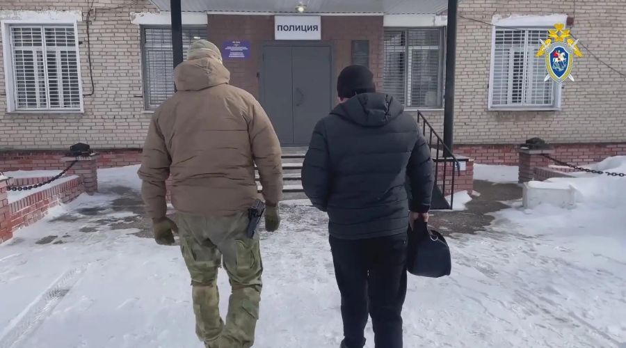 Предпринимателя будут судить за хищение денег на ремонте стелы в Шипуновском районе