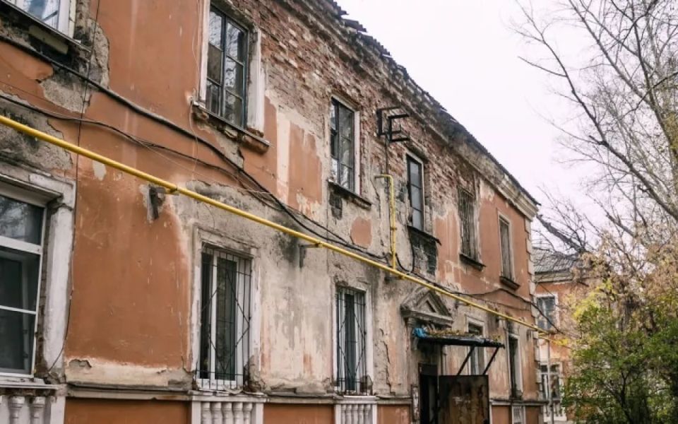 В Барнауле на расселение аварийного жилья направят дополнительно 407 млн рублей - Новости Банкфакс, 15.05.2026