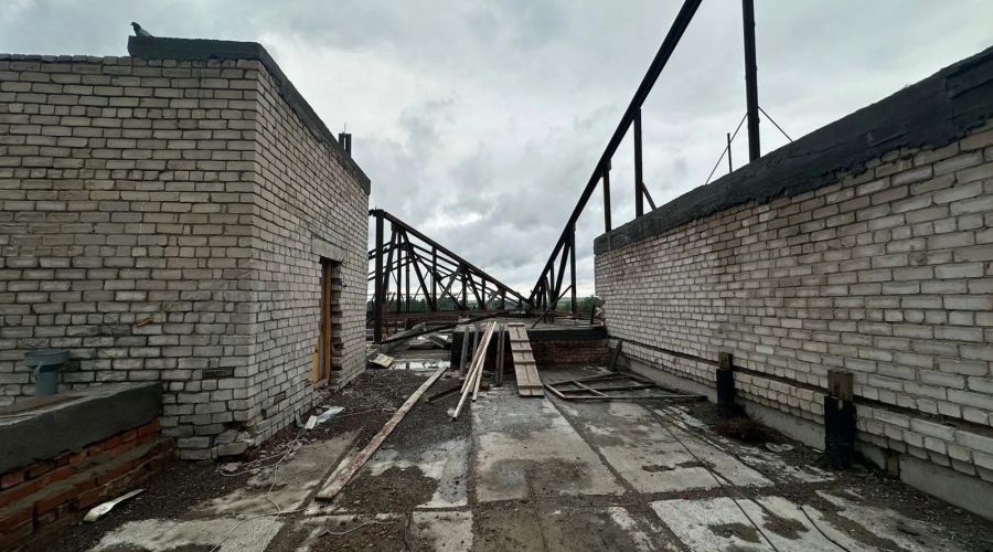 Крыша школы в Советском районе