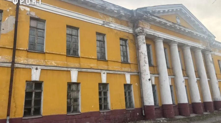 Заброшенное здание Горного госпиталя