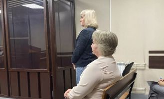 Людмила Клюшникова и Светлана Кербер в суде