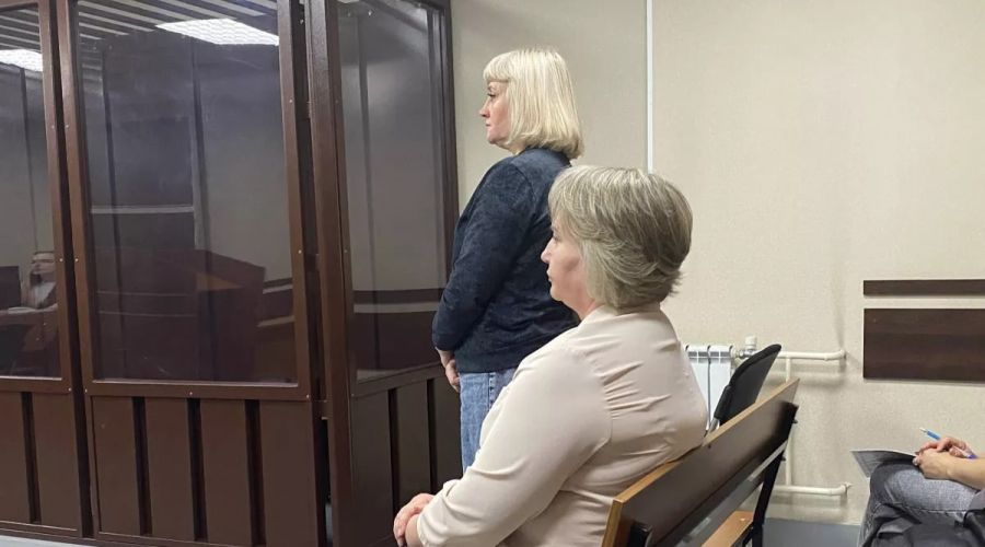 Людмила Клюшникова и Светлана Кербер в суде