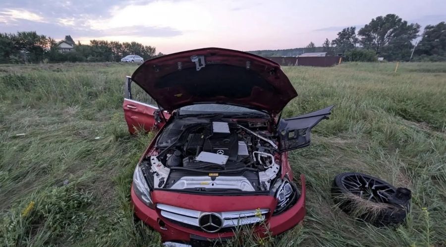В ДТП с «мерсом» в Алтайском крае погибла девушка