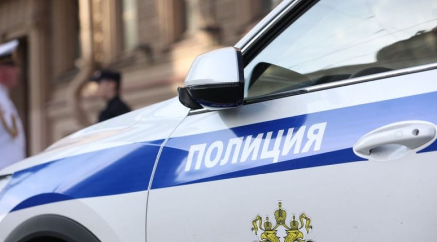 Полицейский автомобиль