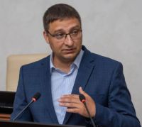 Антон Васильев
