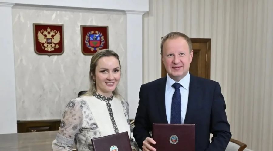 Виктор Томенко и Мария Львова-Белова