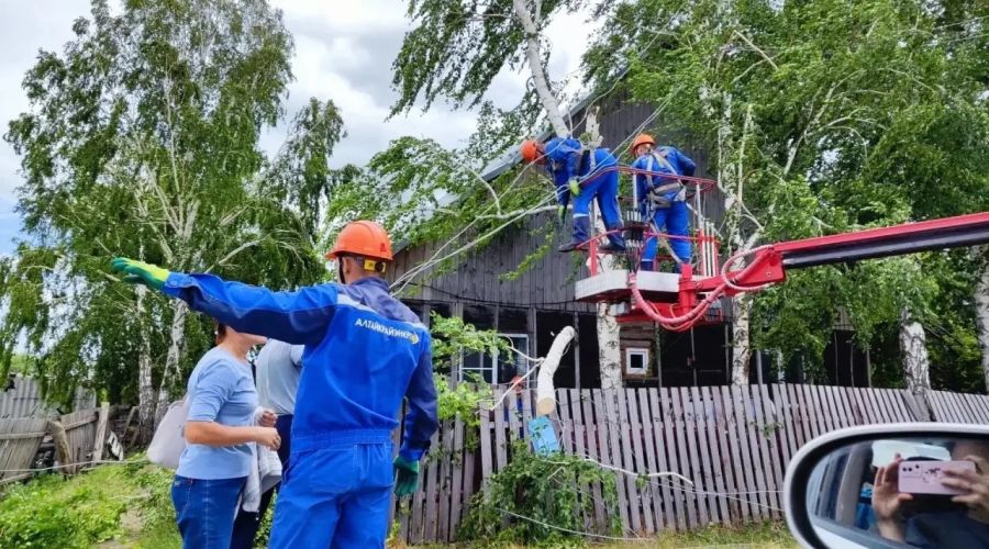 последствия урагана в Краснощековском районе