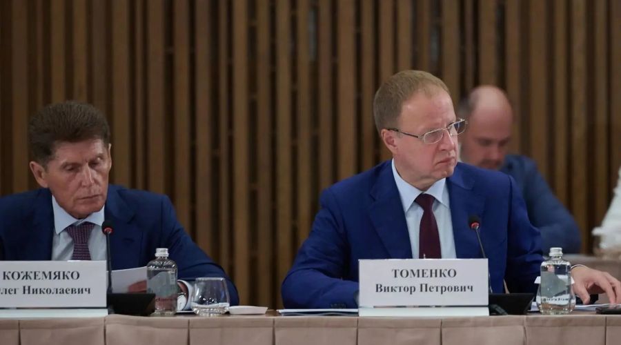 Виктор Томенко на совещании по вопросу развития отечественного туризма в Республике Алтай 