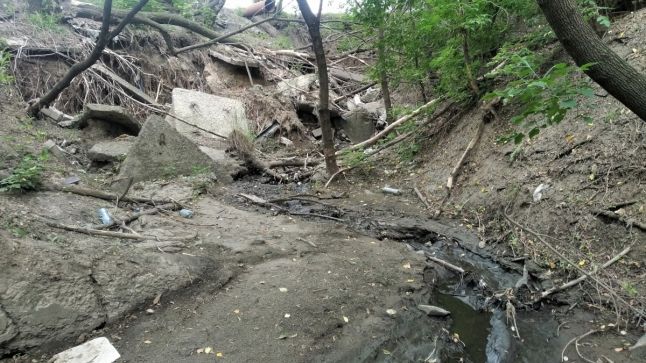 бетонные плиты на пути Пивоварки