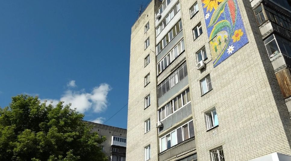Дом по соседству на проспекте Ленина