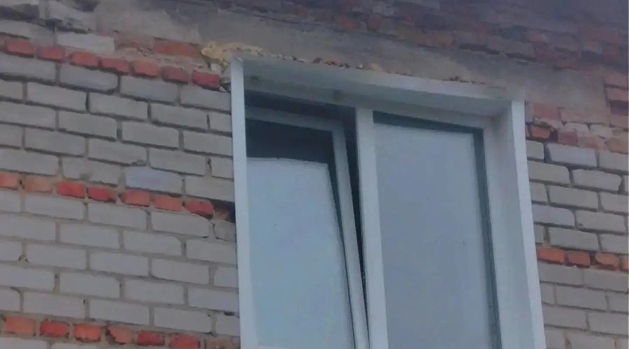 частичное разрушение наружной несущей стены