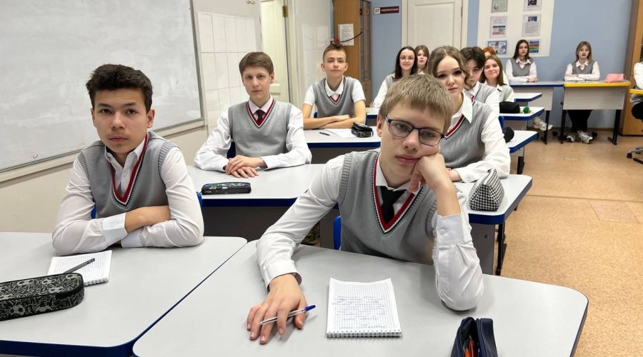 Ученики АКПЛ очередном уроке из цикла «Разговоры о важном»